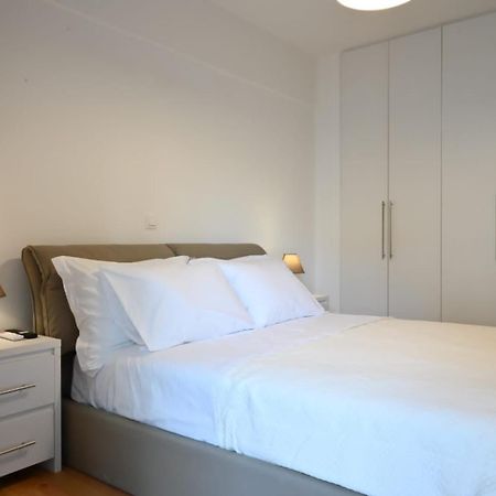 Modern Two Bedroom Apartment At Koukaki Athen Exterior foto